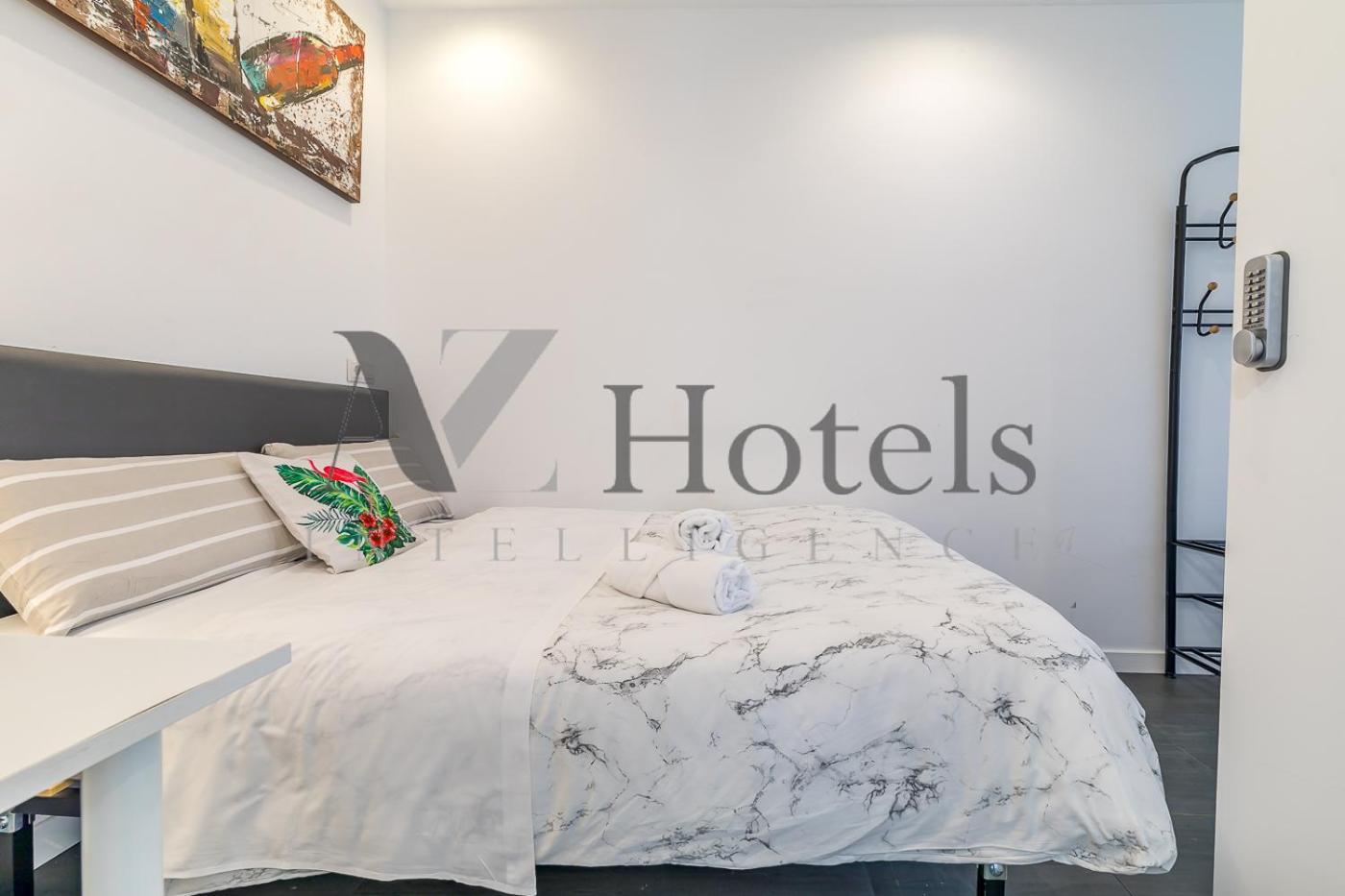 Ayz Ulises - Auto Check-In Property Madrid Ngoại thất bức ảnh